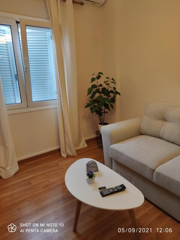 Lovely Eleana Apartment in Kerkira room 5